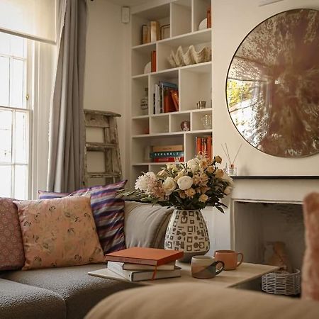Primrose Cottage - With Private Courtyard & Sun Terrace In Central Bath Exteriér fotografie