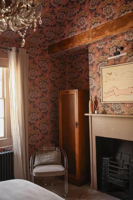 Primrose Cottage - With Private Courtyard & Sun Terrace In Central Bath Exteriér fotografie