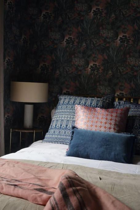 Primrose Cottage - With Private Courtyard & Sun Terrace In Central Bath Exteriér fotografie